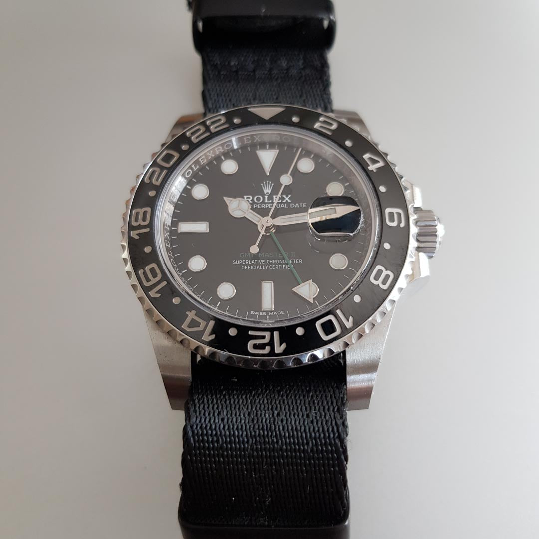 NATO Strap - textiles Uhrenarmband mit einer Uhr Rolex