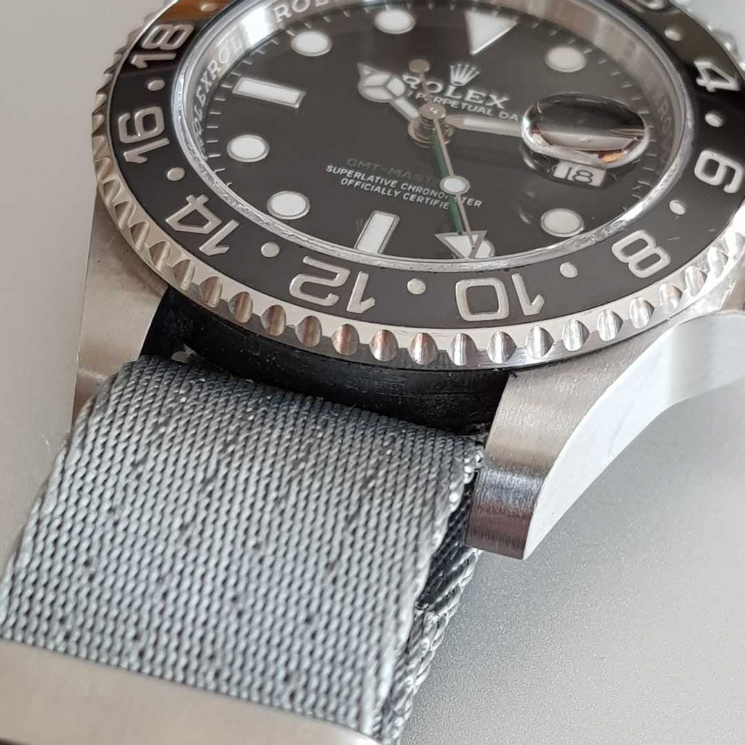 NATO Strap - textiles Uhrenarmband mit einer Uhr Rolex