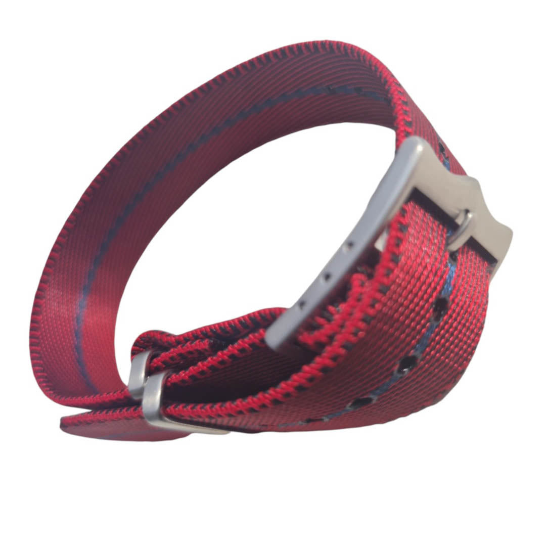 textiles Uhrenarmband mit mattierter Edelstahlschliesse