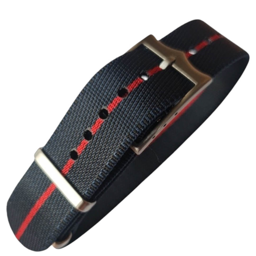 textiles Uhrenarmband mit mattierter Edelstahlschliesse