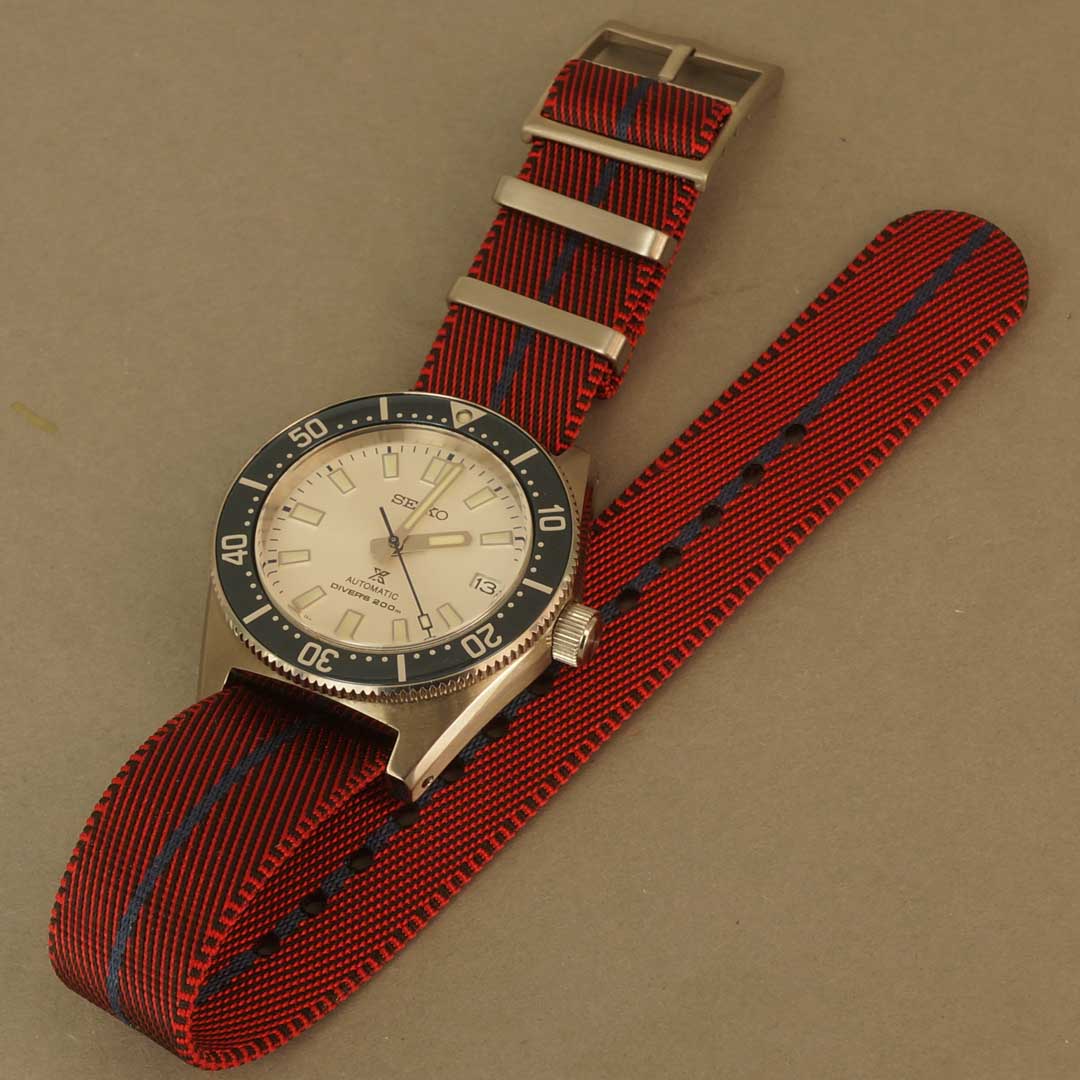 textiles Uhrenarmband mit mattierter Edelstahlschliesse