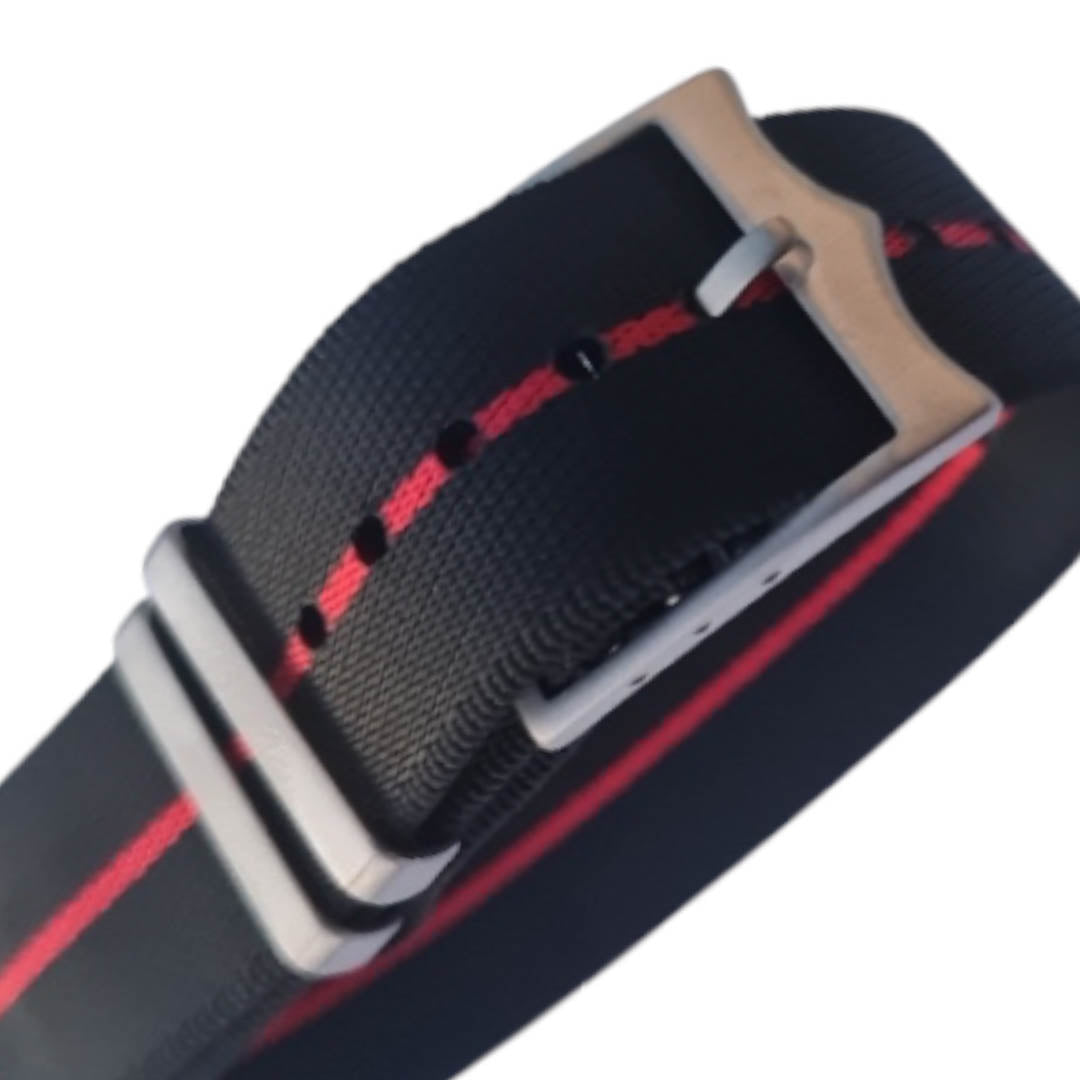 textiles Uhrenarmband mit mattierter Edelstahlschliesse