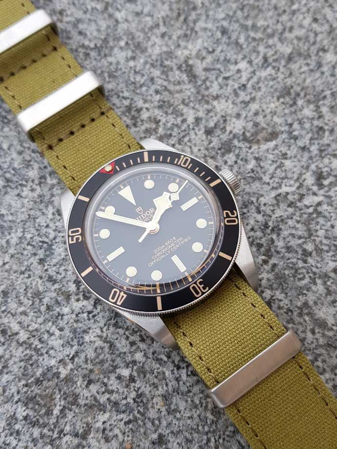 Nato strap an einer Tudor Black Bay 58